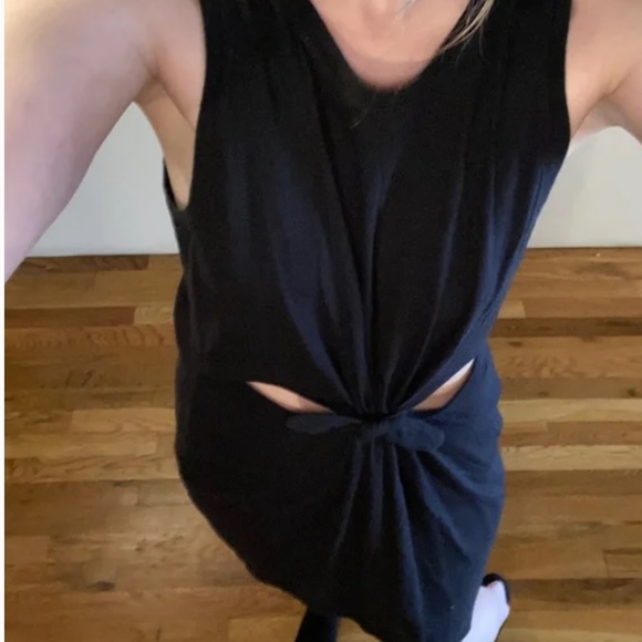 NWOT Aerie LBD Black mini shift dress with tie knot & side Cutouts at center M - Picture 8 of 9